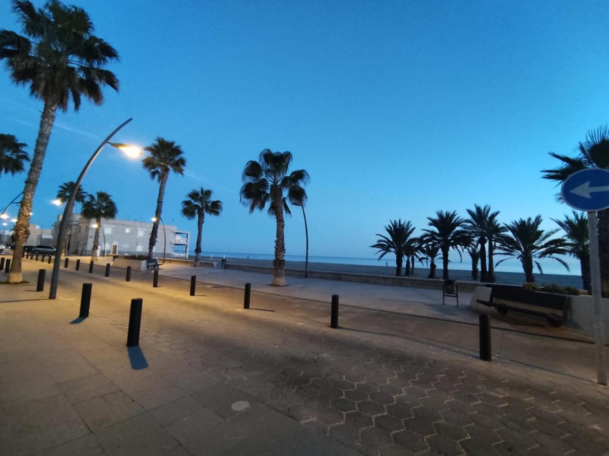 Beach Breeze Townhouse By The Beach Santa Pola Exterior foto
